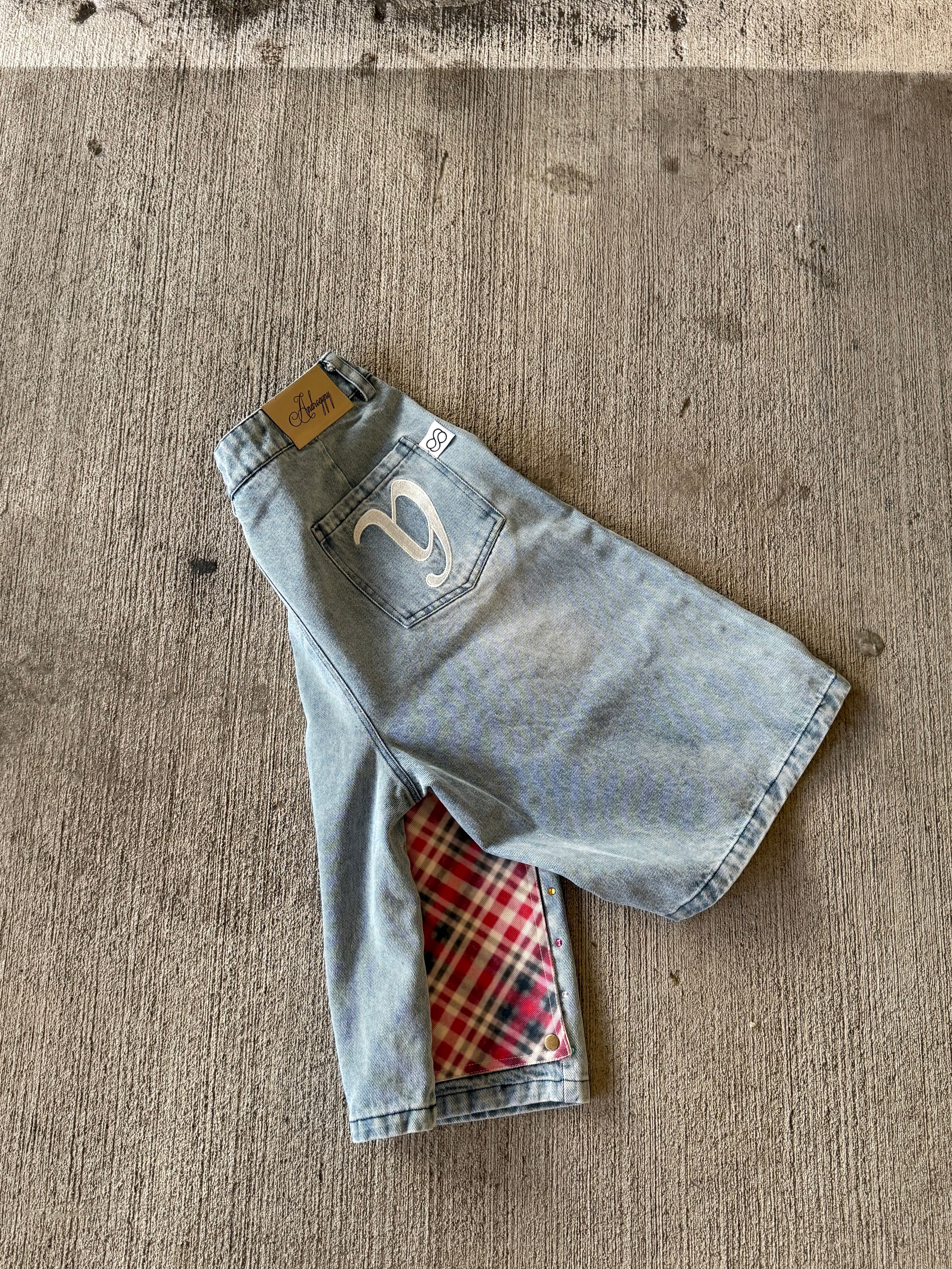 interchangeable carpenter shorts