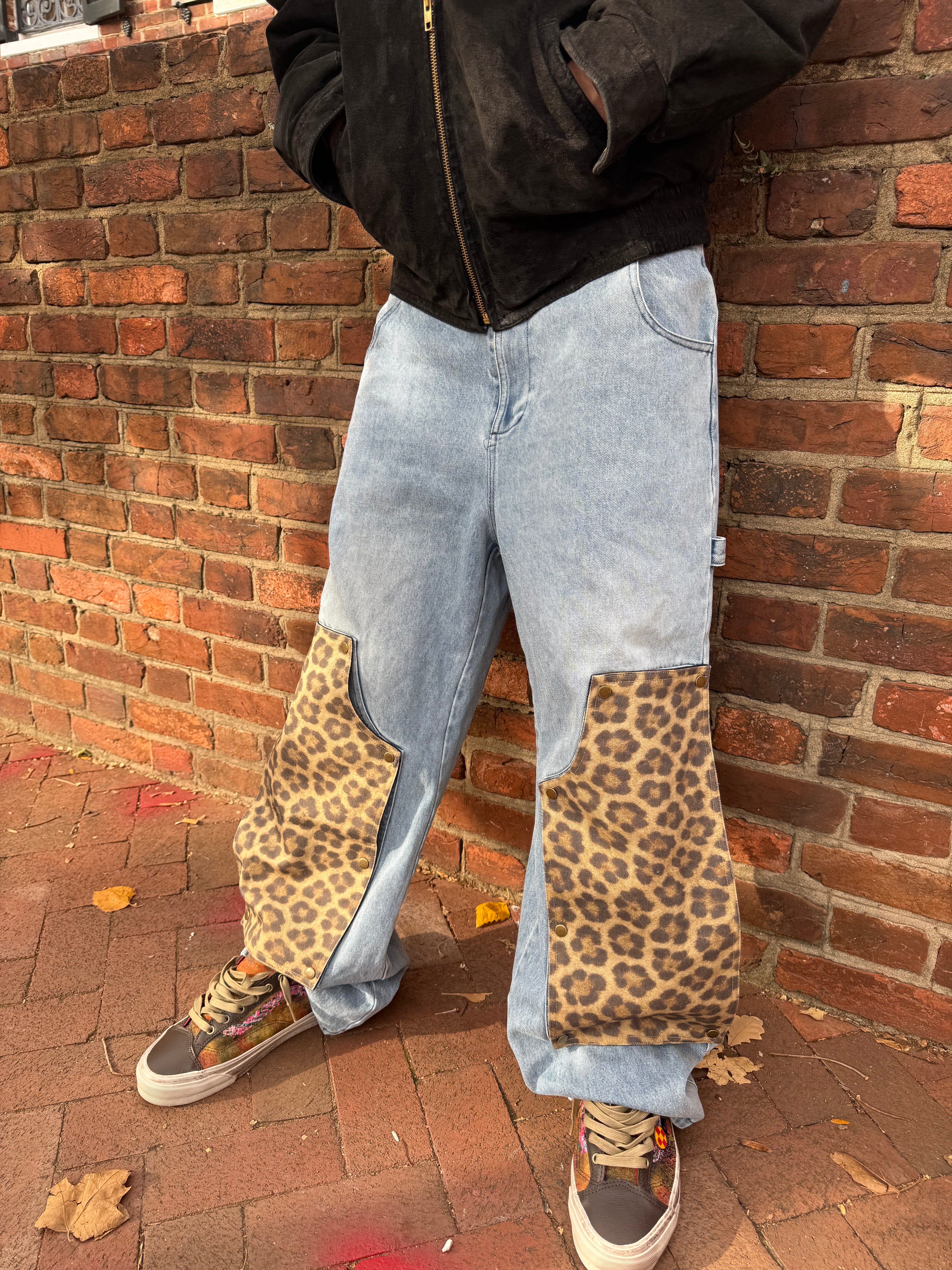 light wash interchangeable carpenter denim