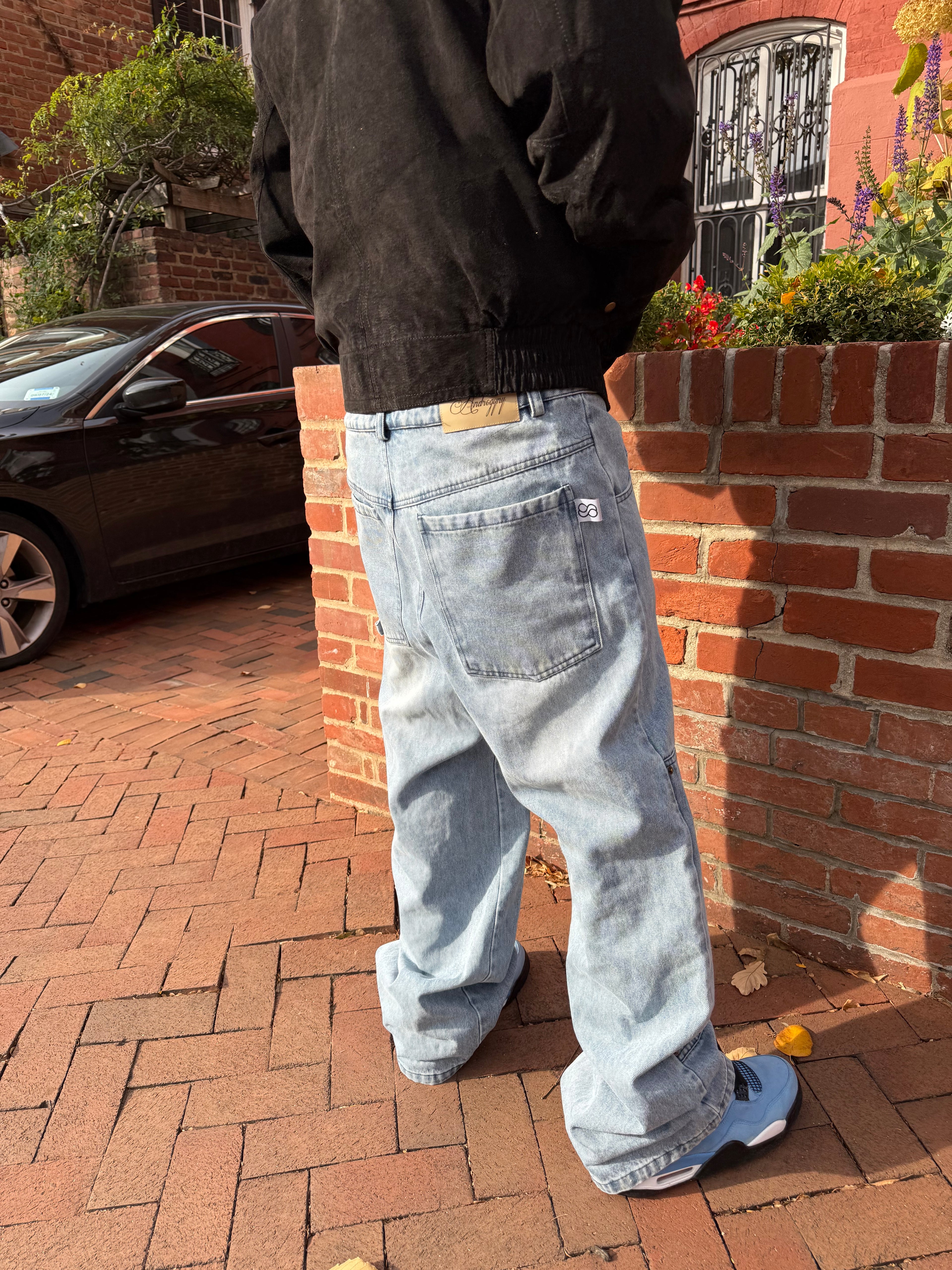 light wash interchangeable carpenter denim