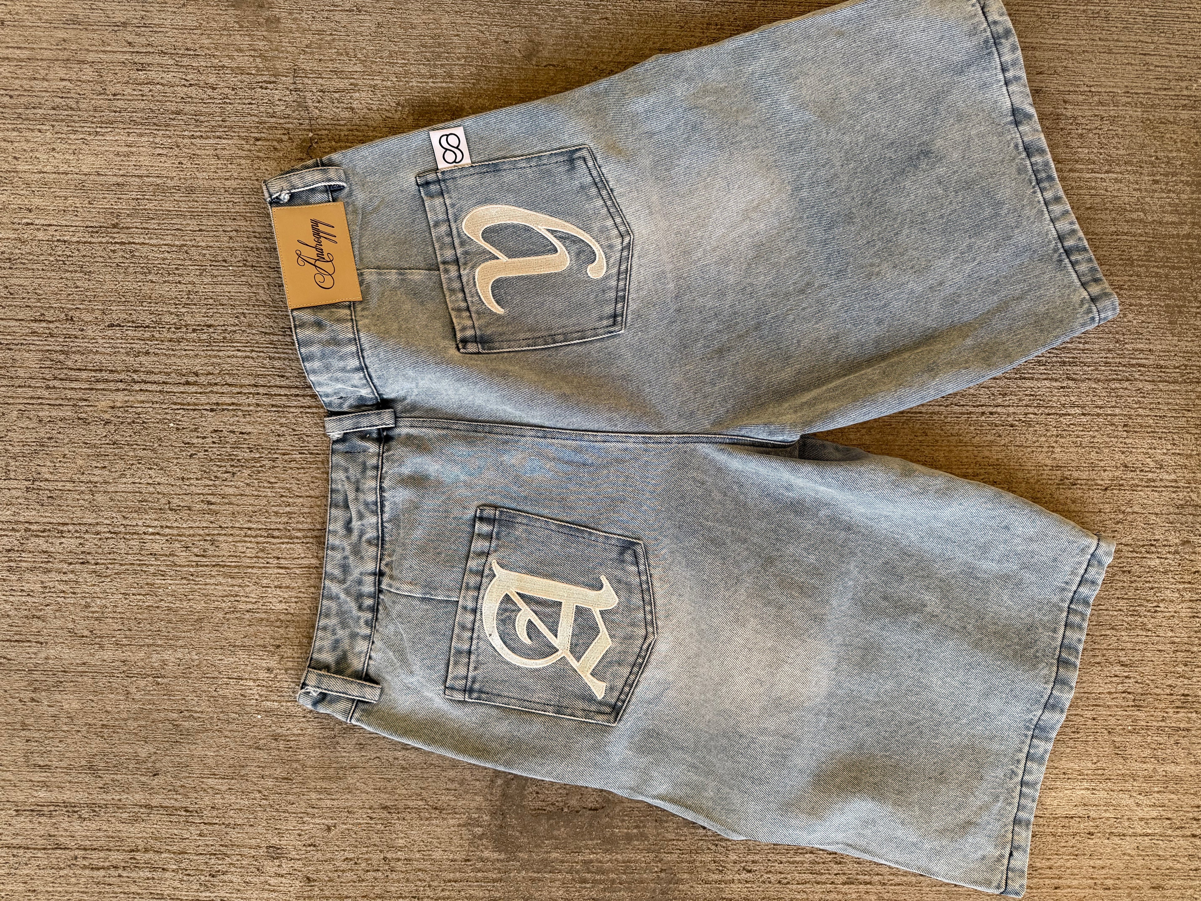 interchangeable carpenter shorts